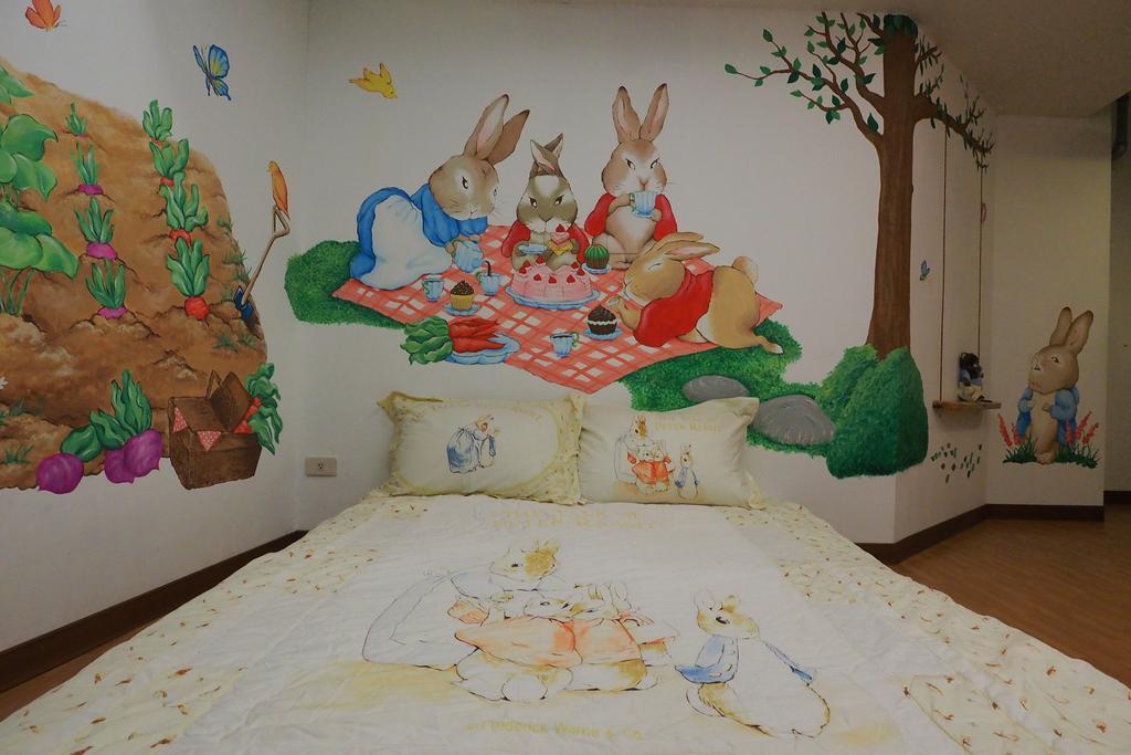 Ferienwohnung Peter Rabbit Cozy Nest Tainan Exterior foto